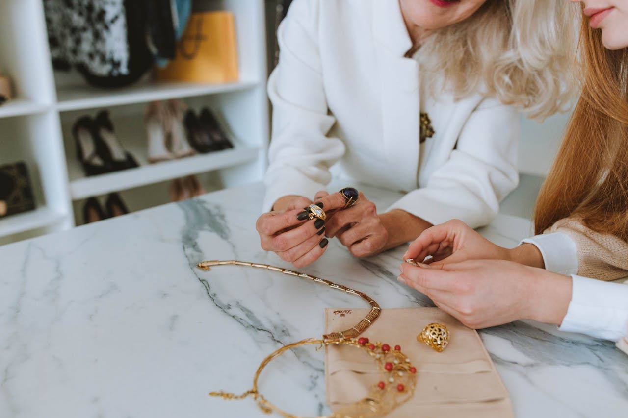 Bijoux éthiques en Suisse : recyclage de l'or, traçabilité et nouvelles attentes des consommateurs