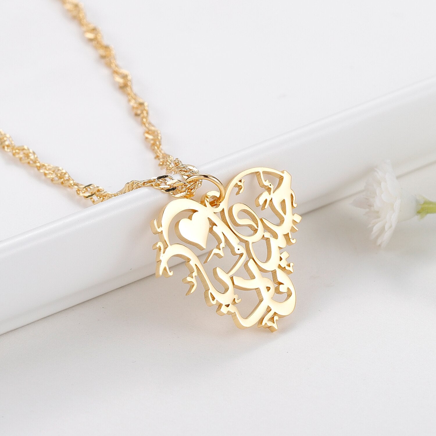 Collier Calligraphie Amour-Jamilah™