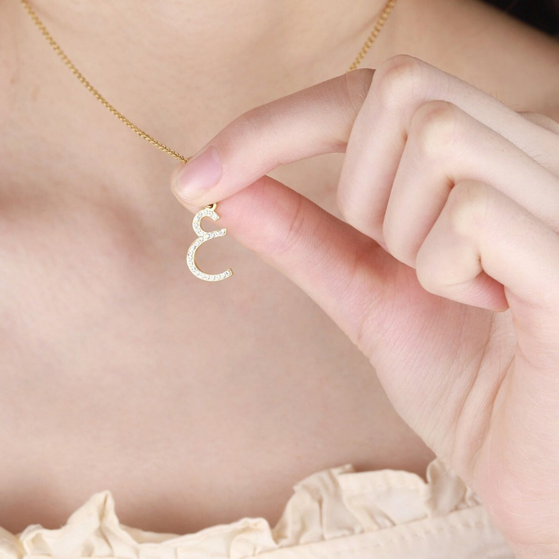 Collier Lettres Arabes avec Strass-Jamilah™